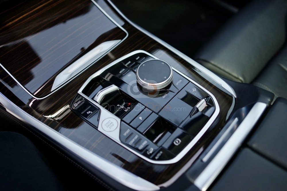 BMW_X7-40I_2024_37954_37954_30507440222-5_small