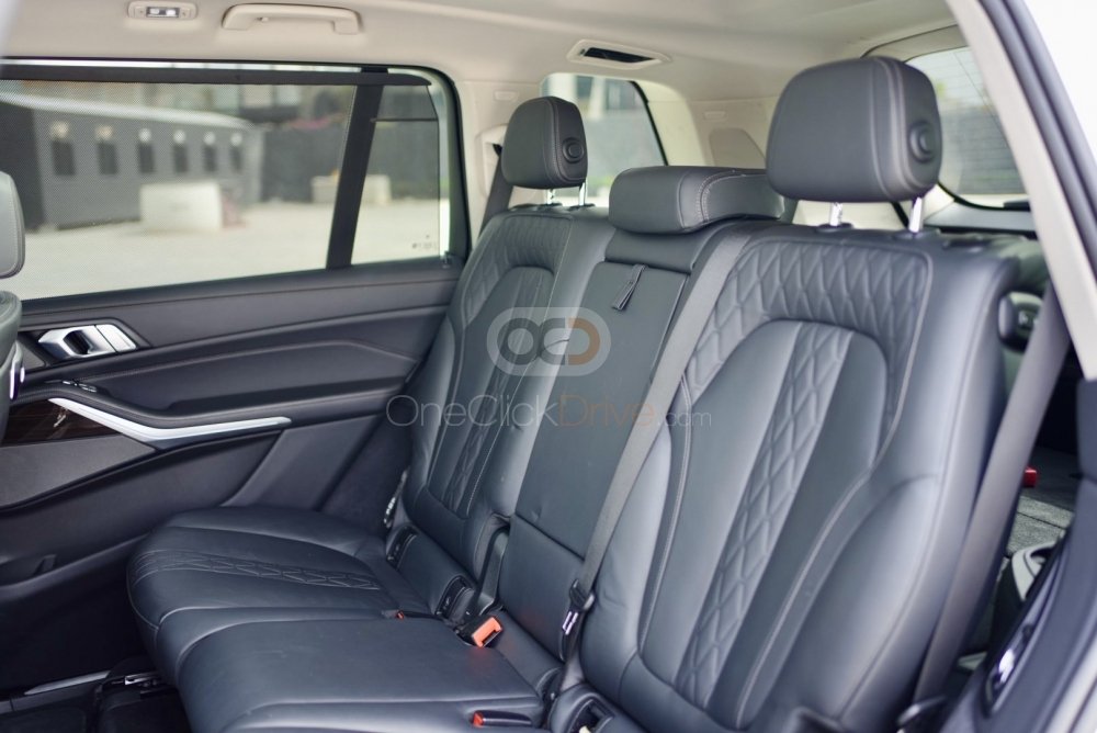 BMW_X7-40I_2024_37954_37954_30507497951-5_small