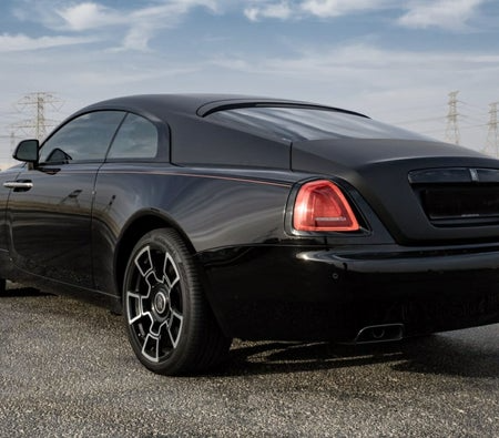 Rolls-Royce_Wraith-Black-Badge_2 (1)